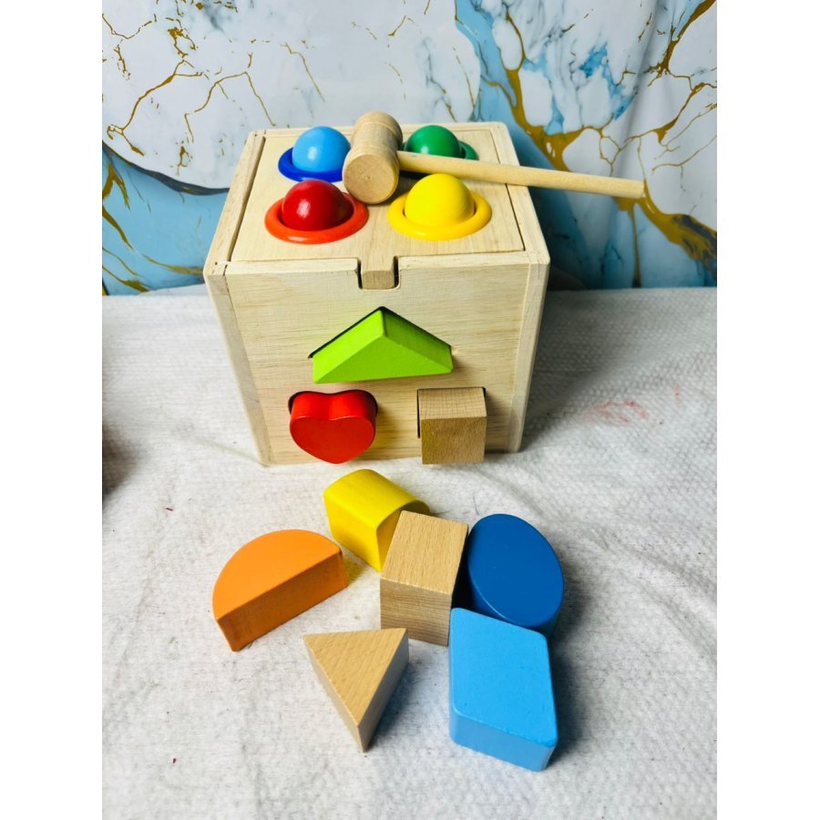 Cube d’éveil multifonction en bois